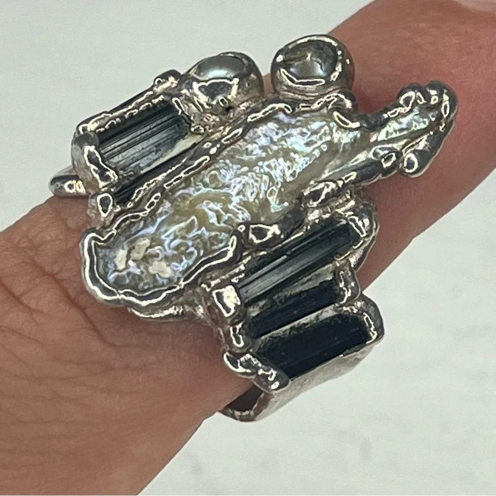 Vintage C + R Jewelry 999 Silver Green Tourmaline and Pearl Ring Size 8.5